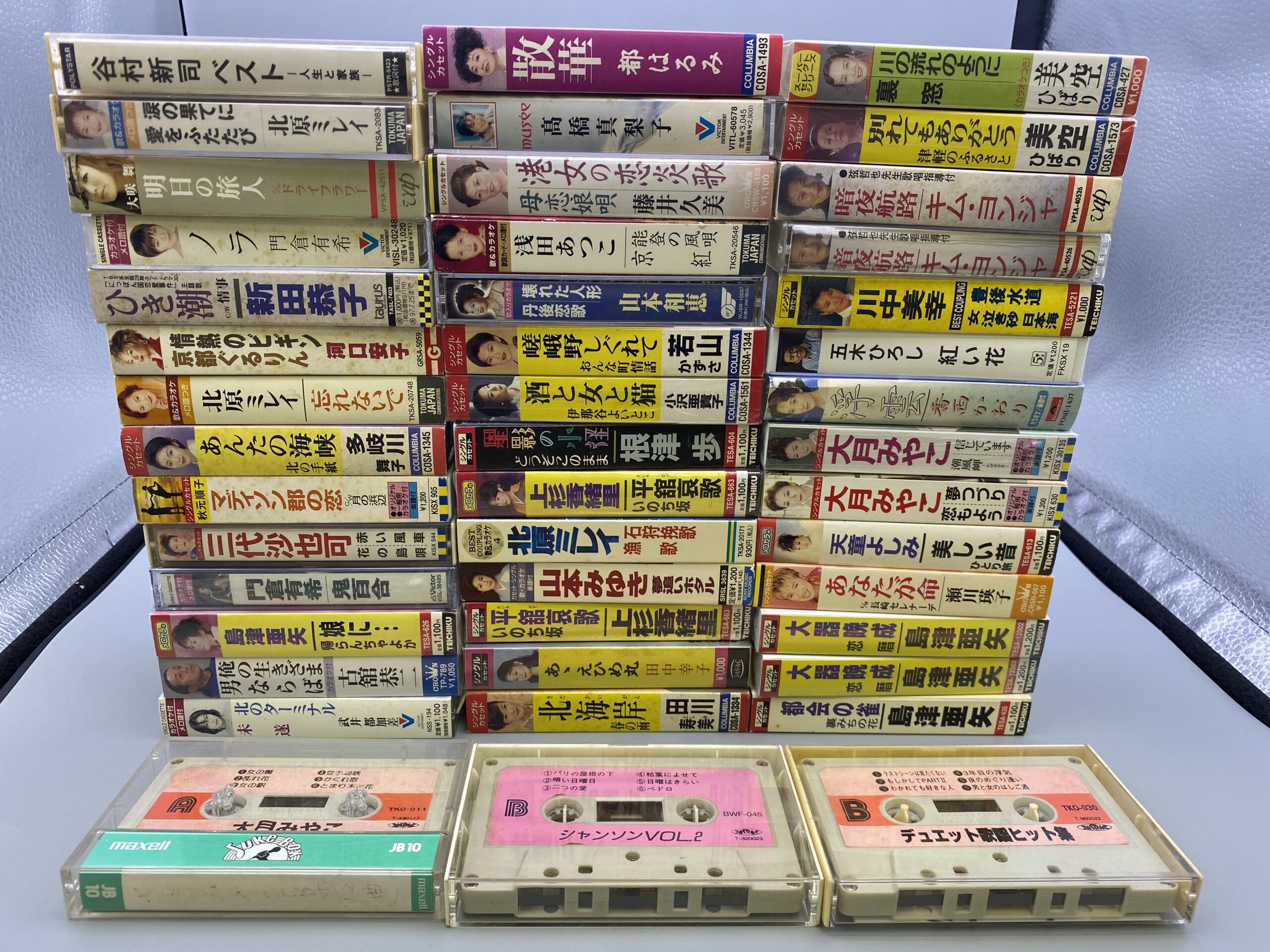 カセットテープを大量に買取致しました。